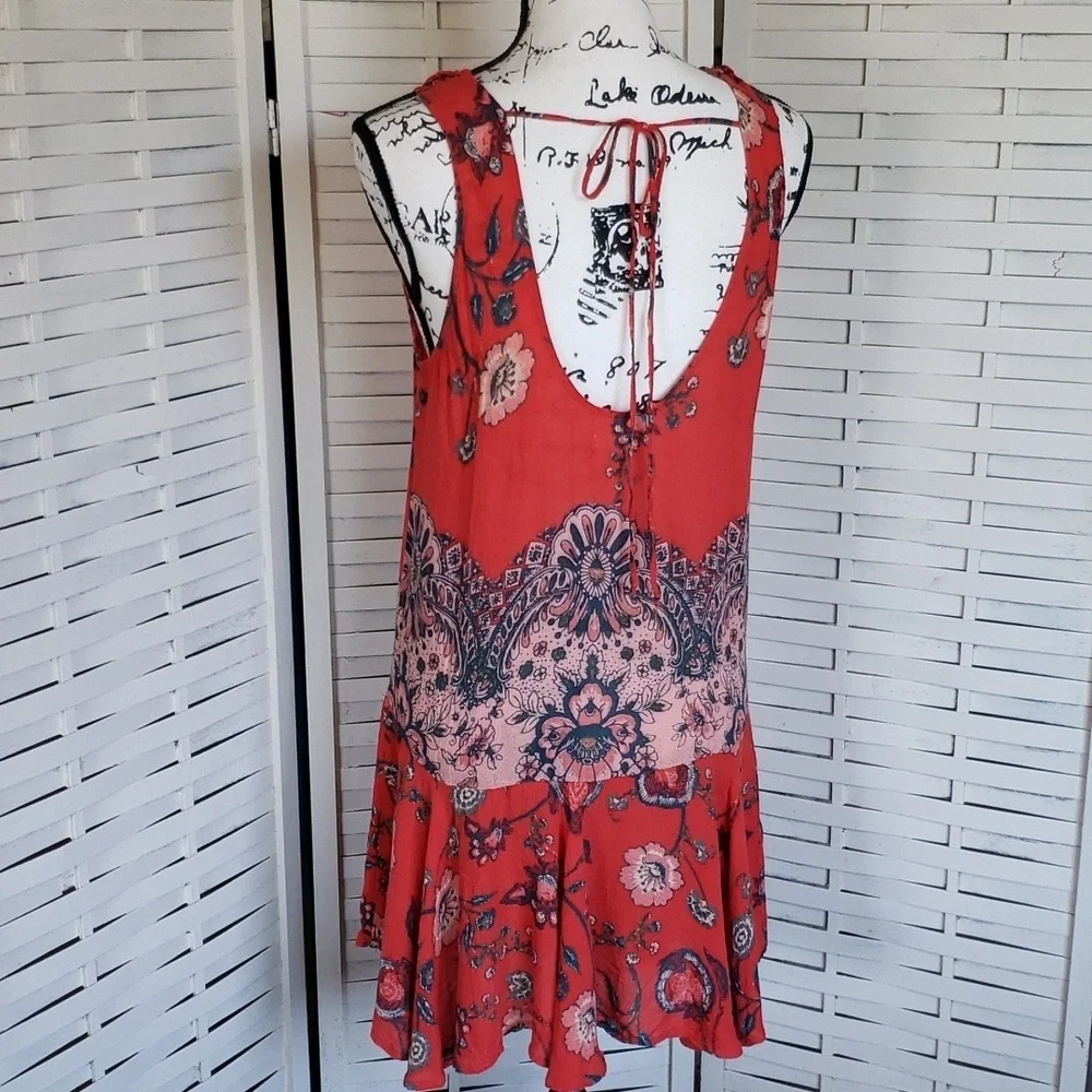 Free People intimately red floral backless tiared asimetric hem dress size S - Picture 4 of 6